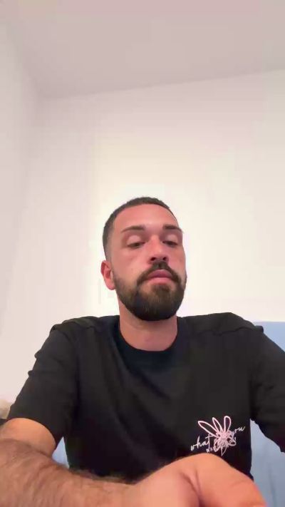 Kevito31 live from Spain
