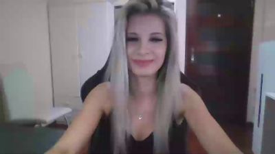 KristineSensual live from United States