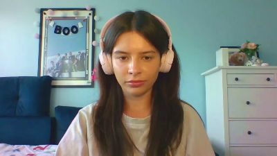 LariceSweetgirl live from Germany