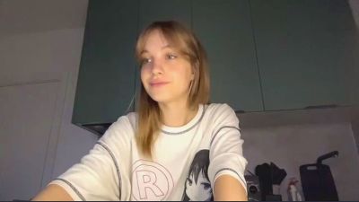 LaurynOrsak live from United States