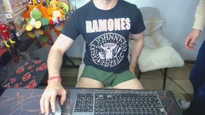 Lealboy live from Spain