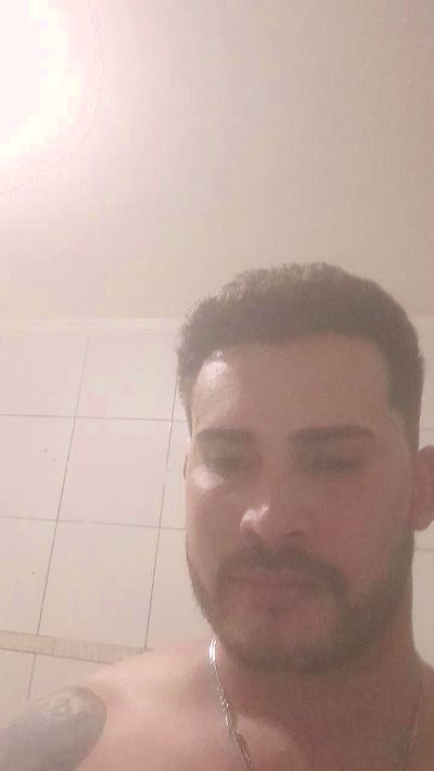 Leo_dot25 live from Brazil