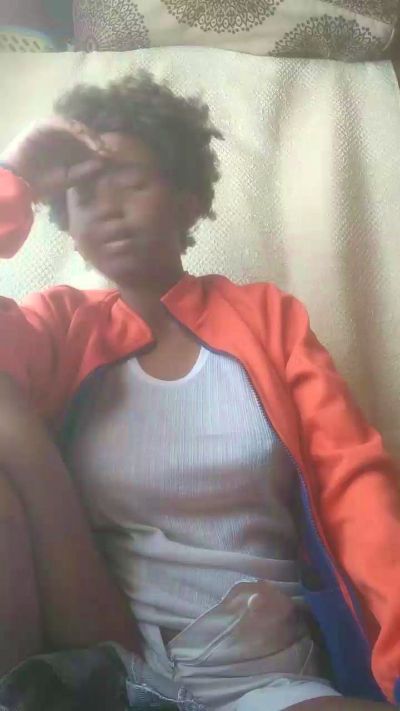 Lilly_cruz live from Madagascar