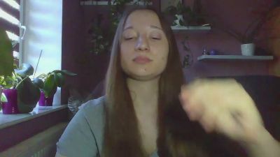 LindaLips live from United States