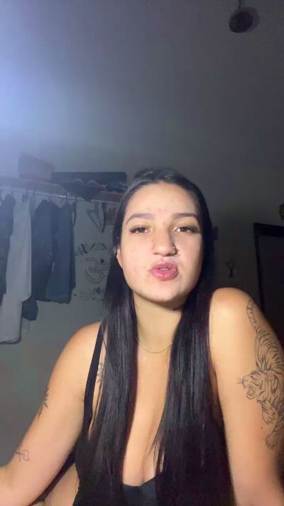 Littleanadear live from Brazil