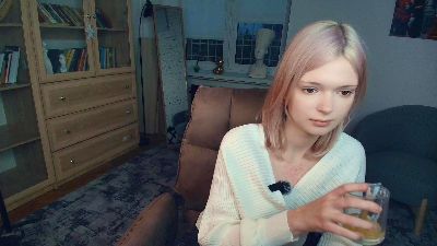 LoisDonley live from Poland