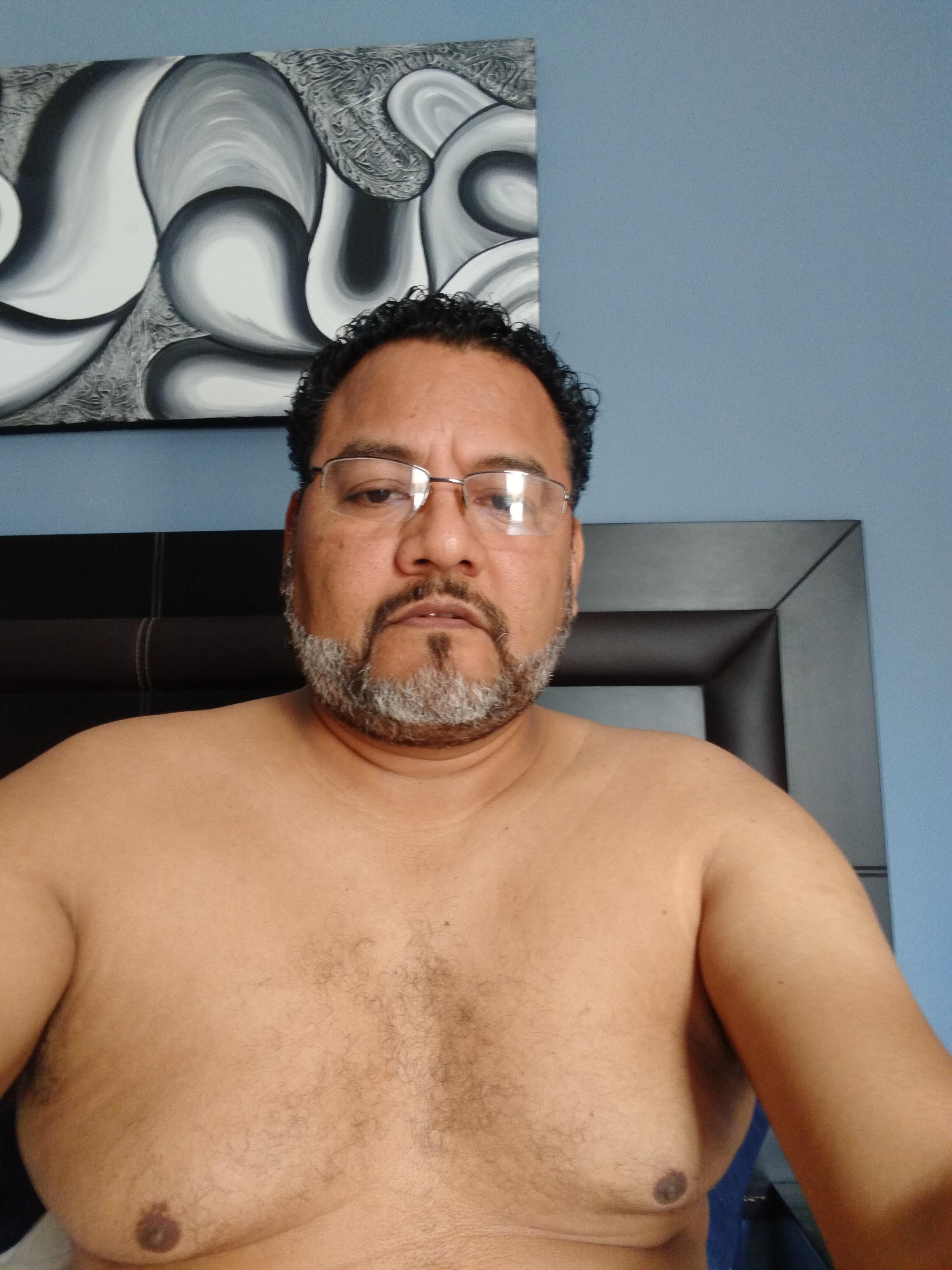 Marino1977 live from Mexico