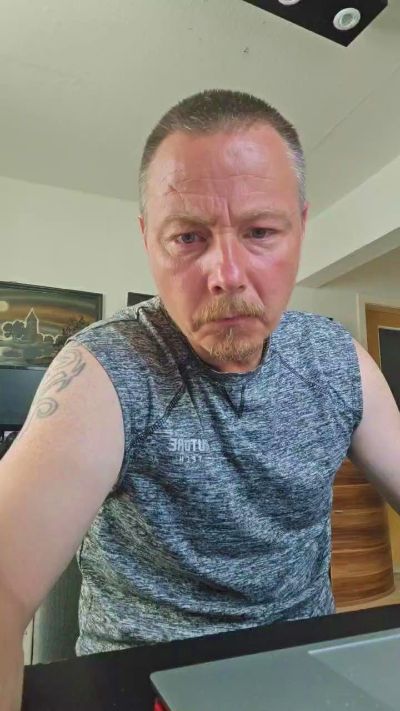 Maxe26 live from Germany