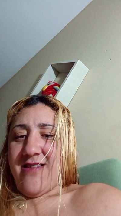 Melzinha3737 live from Brazil