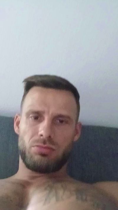 Mikeeeel live from Germany