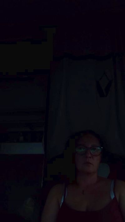 Milfa38 live from France