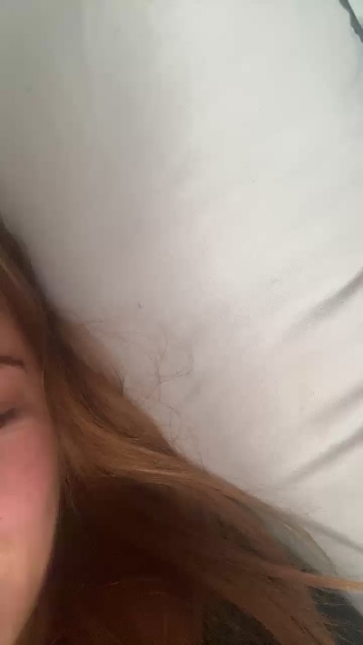 MissStrawberry live from France