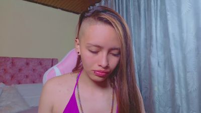 Miss_foxxy_ live from United States