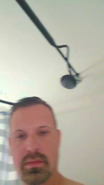 Monsterclark9 live from United States