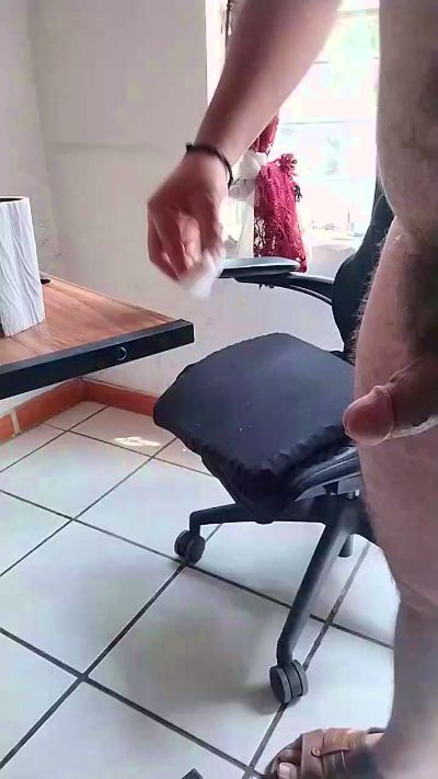 MrWeapons live from Mexico