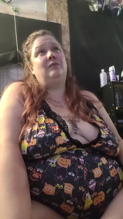 MrsMiller live from Canada