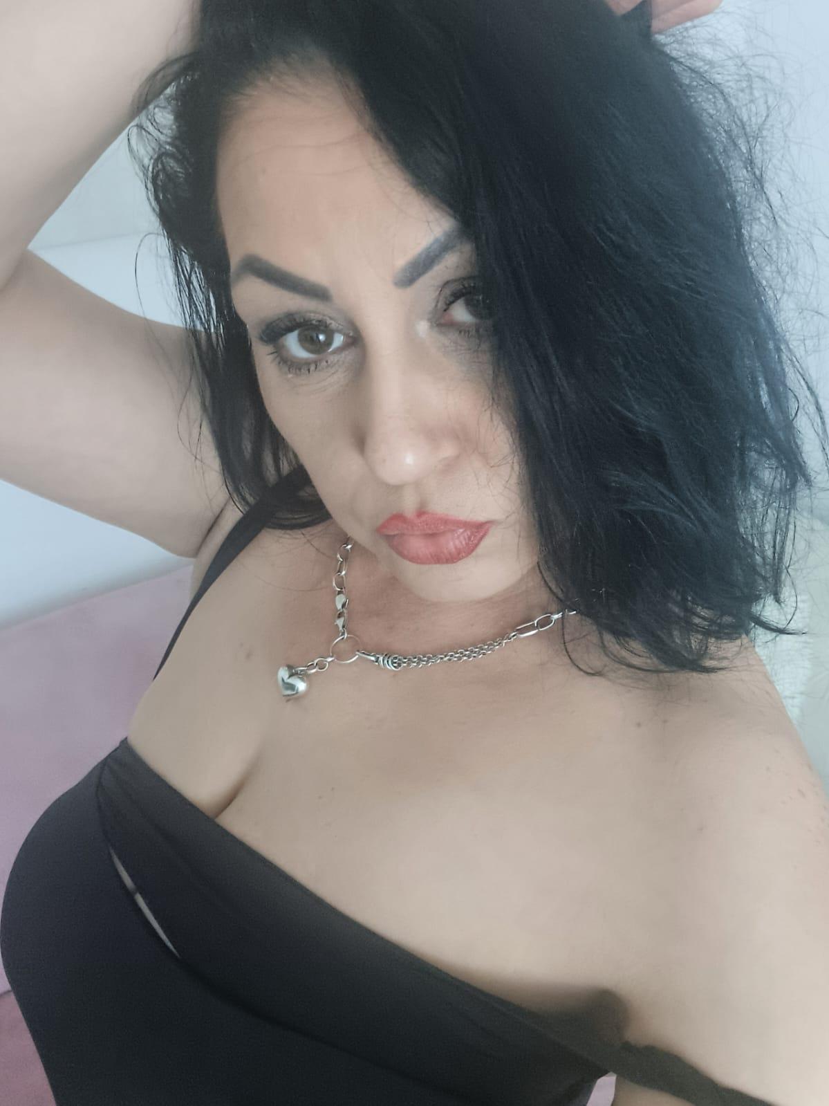 NataliaZen live from Romania