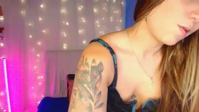 Natasha_Wilde_ live from Colombia