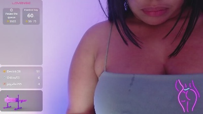 NicolletAlanna live from Colombia