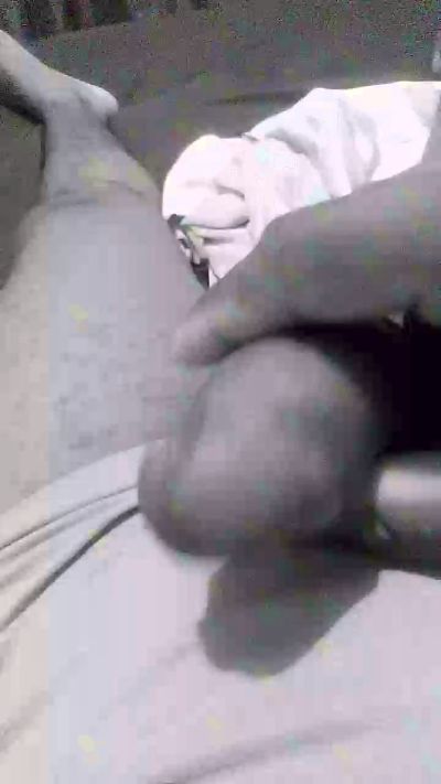 PRETO_CHARMOSO live from Brazil
