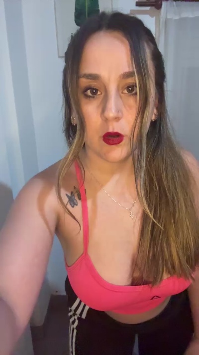 PRINCESITAPINK live from Argentina