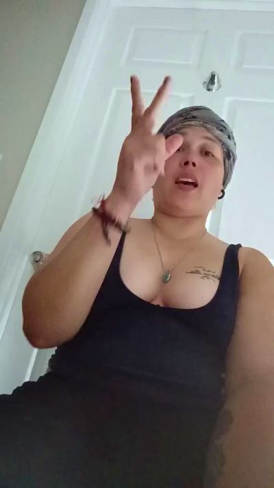 Paloma669 live from United States