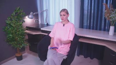 PamilaOldfather live from France