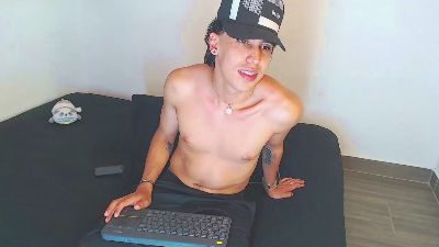 Robisson_zack live from Colombia