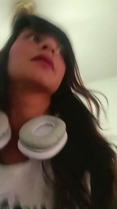 RosasVioletas live from Colombia