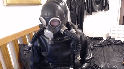 Rubberholic1 live from United Kingdom