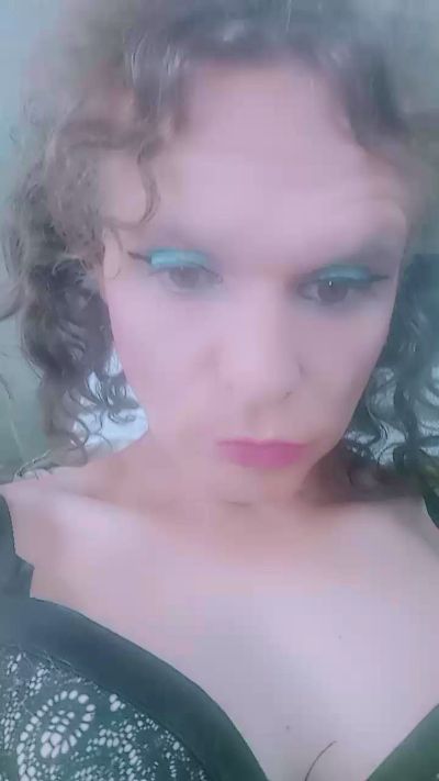 SabrinaTrv live from Italy