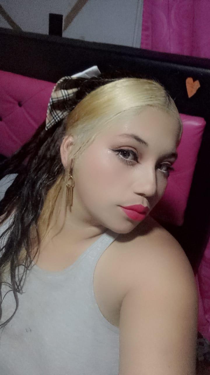 SalomeHotty live from Mexico