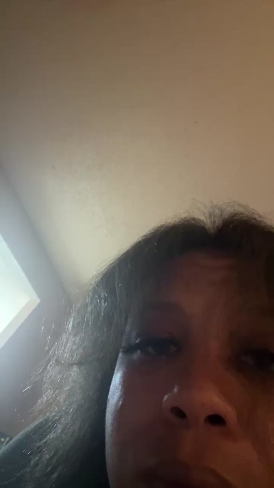 SexxiQueen live from United States
