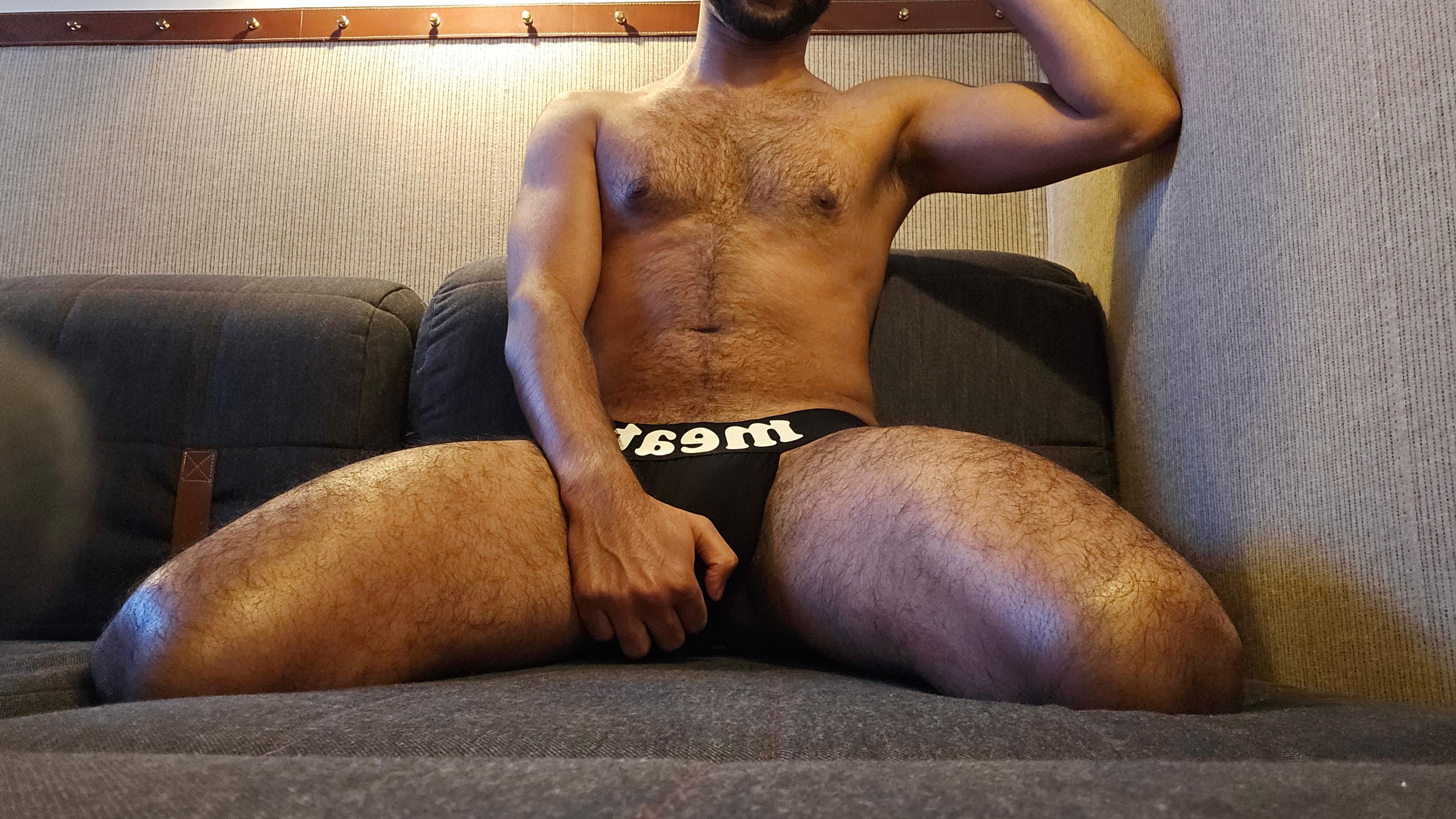 SexyAzza live from United Kingdom