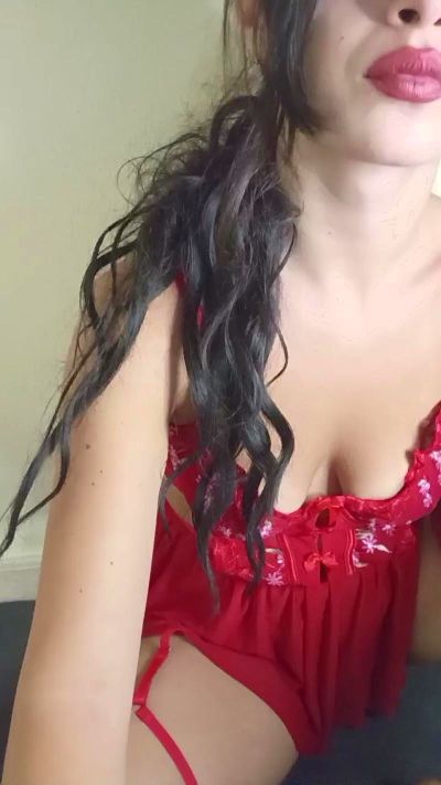 Sexyhotcouple37 live from Italy