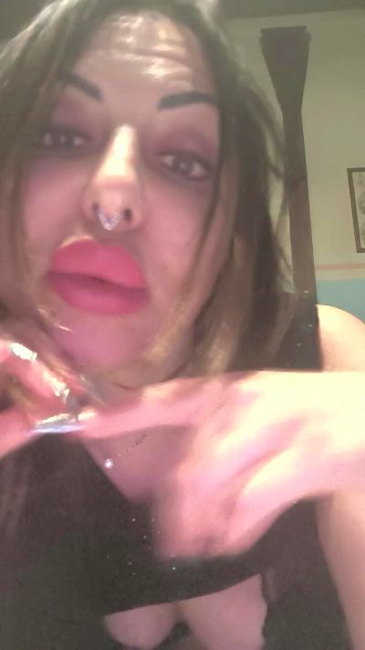 SharonMeixxx live from Italy