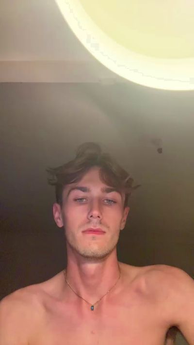 Sully0 live from United Kingdom