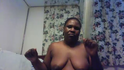 Sweet_Thighs live from Kenya