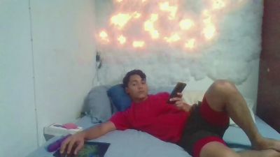 TheAlex905 live from Venezuela