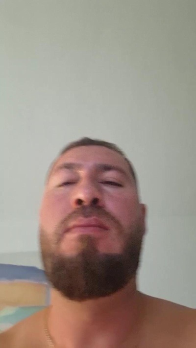 Thomast85 live from Spain