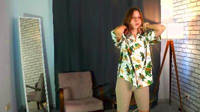 TiffaniePhilson live from France