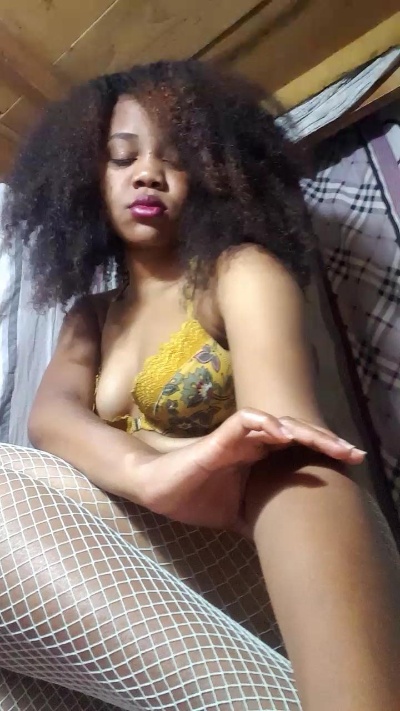 Valedes22 live from Madagascar