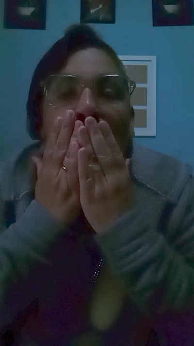 Vanee_08 live from Argentina