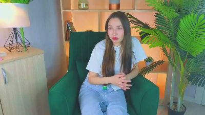 VanessaDubs live from France