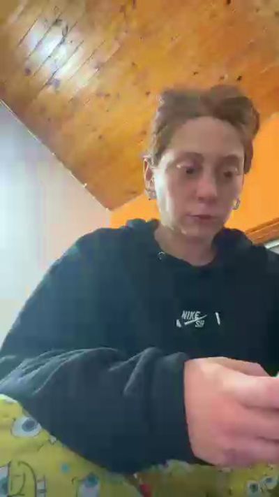 Velvetstefania live from Argentina