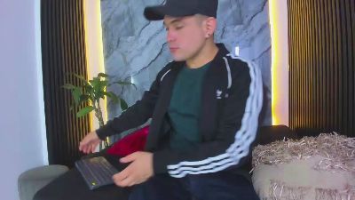 WilliamSteel01 live from Colombia