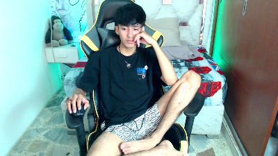 Yiisu_1 live from United States