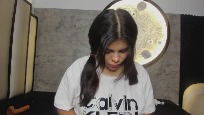 _Aleja live from Colombia