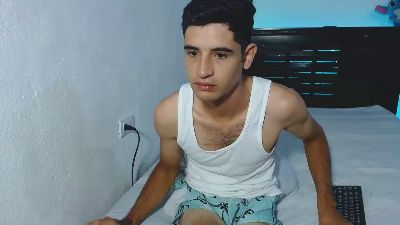 abrahamm251 live from Colombia