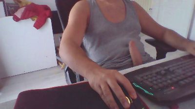 ajze live from Australia